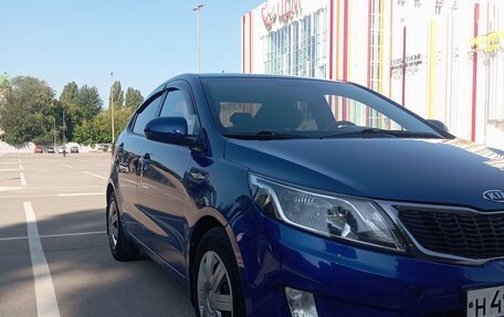 KIA Rio III рестайлинг, 2014 год, 24 фотография