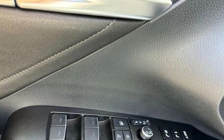 Toyota Camry, 2021 год, 3 100 000 рублей, 10 фотография