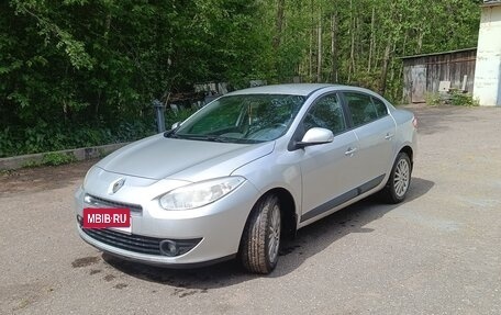 Renault Fluence I, 2012 год, 600 000 рублей, 2 фотография
