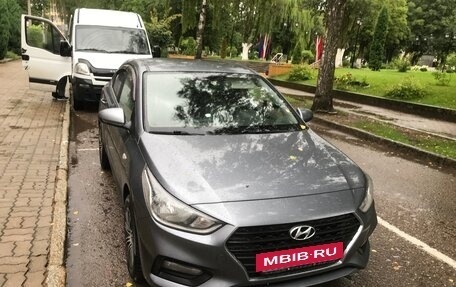 Hyundai Solaris II рестайлинг, 2017 год, 1 200 000 рублей, 4 фотография