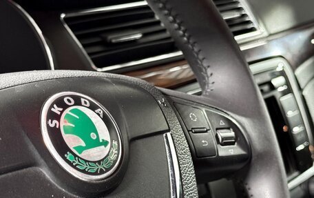 Skoda Superb III рестайлинг, 2013 год, 880 000 рублей, 19 фотография