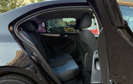 Volkswagen Jetta VI, 2013 год, 700 000 рублей, 17 фотография