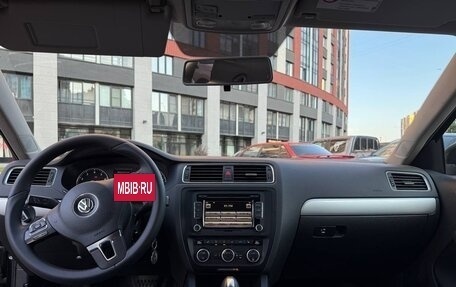 Volkswagen Jetta VI, 2013 год, 700 000 рублей, 27 фотография