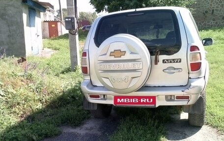 Chevrolet Niva I рестайлинг, 2004 год, 350 000 рублей, 3 фотография
