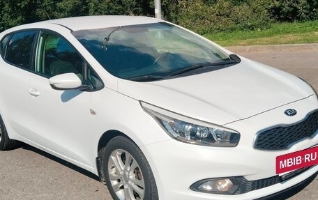 KIA cee'd III, 2014 год, 1 250 000 рублей, 2 фотография