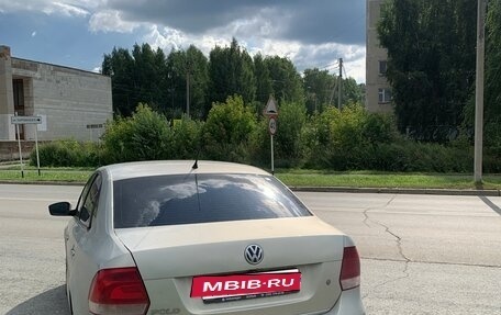 Volkswagen Polo VI (EU Market), 2011 год, 650 000 рублей, 4 фотография
