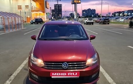 Volkswagen Polo VI (EU Market), 2016 год, 910 000 рублей, 2 фотография