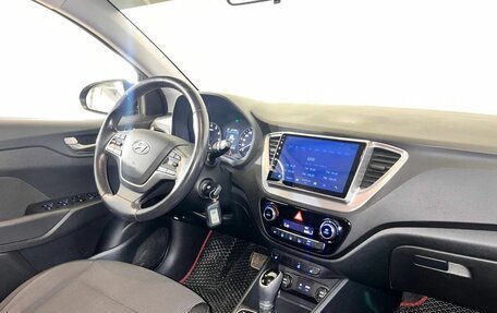 Hyundai Solaris II рестайлинг, 2017 год, 1 235 000 рублей, 11 фотография