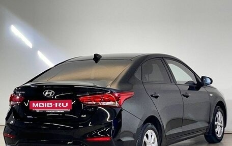 Hyundai Solaris II рестайлинг, 2017 год, 1 235 000 рублей, 7 фотография