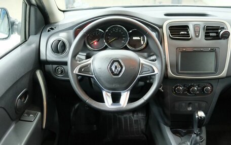 Renault Logan II, 2019 год, 900 000 рублей, 7 фотография