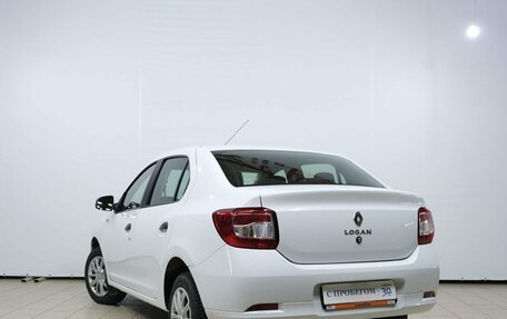 Renault Logan II, 2019 год, 900 000 рублей, 5 фотография