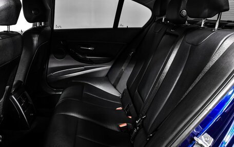 BMW 3 серия, 2018 год, 1 998 000 рублей, 14 фотография