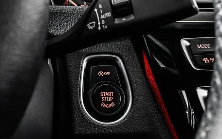 BMW 3 серия, 2018 год, 1 998 000 рублей, 19 фотография