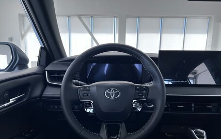 Toyota Camry, 2024 год, 3 950 000 рублей, 18 фотография