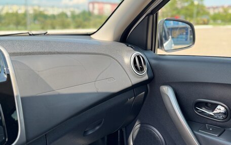 Renault Logan II, 2018 год, 800 000 рублей, 18 фотография