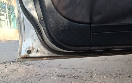 Mitsubishi Carisma I, 2000 год, 145 000 рублей, 10 фотография