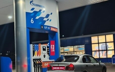 Mitsubishi Carisma I, 2000 год, 145 000 рублей, 3 фотография