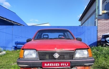 Opel Ascona C, 1983 год, 49 000 рублей, 2 фотография