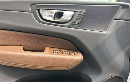 Volvo XC60 II, 2021 год, 3 500 000 рублей, 13 фотография