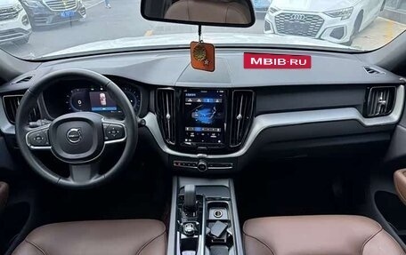 Volvo XC60 II, 2022 год, 3 750 000 рублей, 9 фотография
