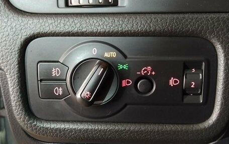 Volkswagen Touareg III, 2012 год, 2 150 000 рублей, 18 фотография