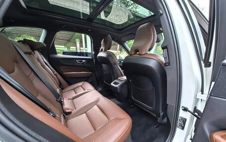 Volvo XC60 II, 2022 год, 3 100 000 рублей, 7 фотография