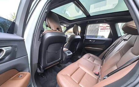 Volvo XC60 II, 2022 год, 3 100 000 рублей, 8 фотография