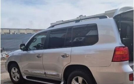 Toyota Land Cruiser 200, 2012 год, 3 790 000 рублей, 3 фотография
