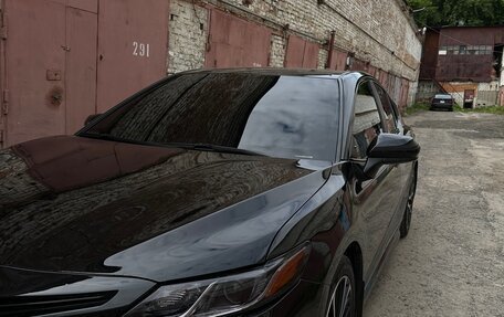 Toyota Camry, 2018 год, 2 600 000 рублей, 11 фотография