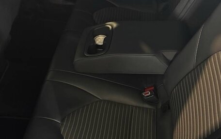 Toyota Camry, 2018 год, 2 600 000 рублей, 16 фотография