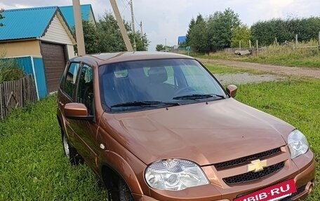 Chevrolet Niva I рестайлинг, 2018 год, 610 000 рублей, 9 фотография