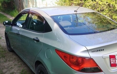 Hyundai Solaris II рестайлинг, 2011 год, 550 000 рублей, 6 фотография