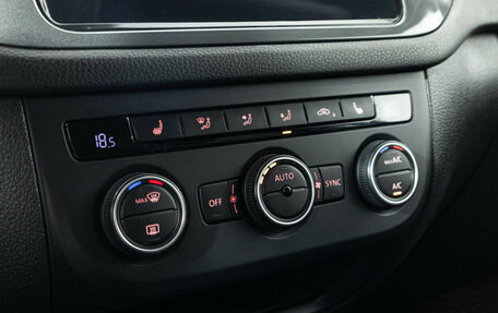 Volkswagen Tiguan I, 2015 год, 1 299 777 рублей, 15 фотография