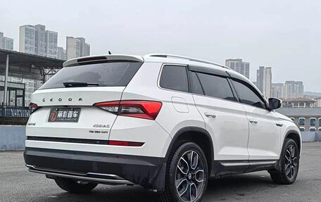 Skoda Kodiaq I, 2022 год, 1 830 999 рублей, 5 фотография