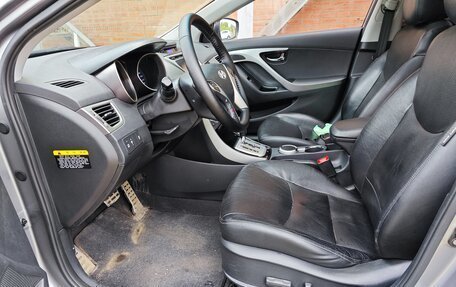 Hyundai Avante, 2011 год, 946 000 рублей, 9 фотография