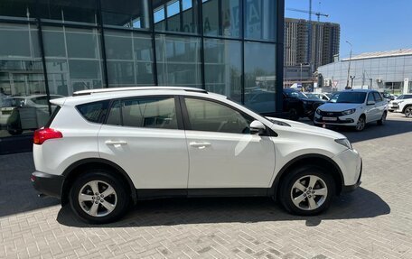 Toyota RAV4, 2015 год, 1 830 000 рублей, 4 фотография