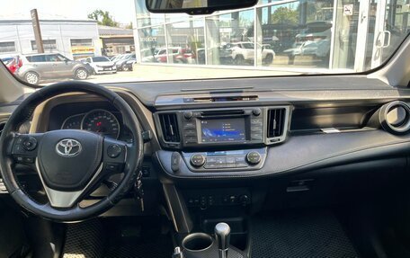 Toyota RAV4, 2015 год, 1 830 000 рублей, 14 фотография