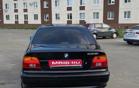 BMW 5 серия, 2002 год, 800 000 рублей, 4 фотография