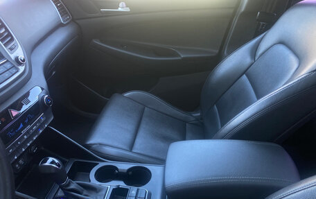 Hyundai Tucson III, 2018 год, 2 400 000 рублей, 16 фотография