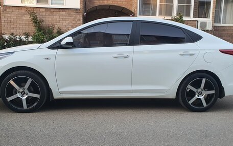 Hyundai Solaris II рестайлинг, 2018 год, 1 490 000 рублей, 17 фотография