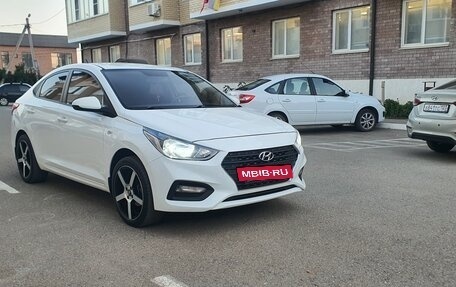 Hyundai Solaris II рестайлинг, 2018 год, 1 490 000 рублей, 12 фотография