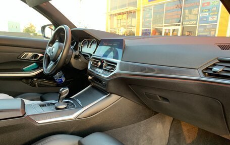 BMW 3 серия, 2019 год, 3 980 000 рублей, 17 фотография