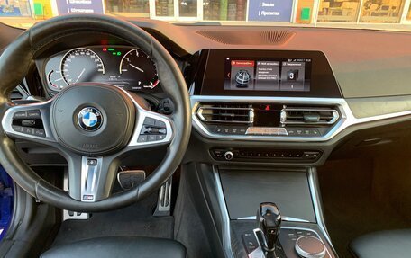 BMW 3 серия, 2019 год, 3 980 000 рублей, 15 фотография