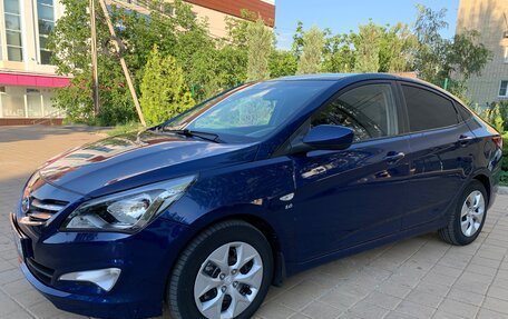 Hyundai Solaris II рестайлинг, 2015 год, 899 000 рублей, 4 фотография