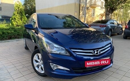 Hyundai Solaris II рестайлинг, 2015 год, 899 000 рублей, 3 фотография