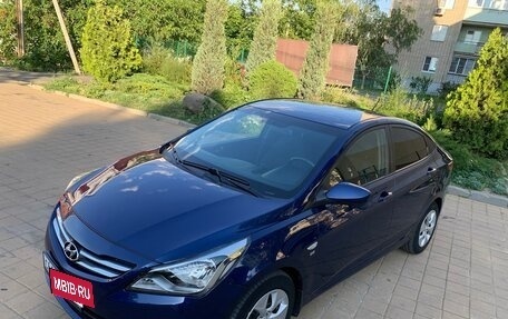 Hyundai Solaris II рестайлинг, 2015 год, 899 000 рублей, 18 фотография