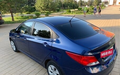 Hyundai Solaris II рестайлинг, 2015 год, 899 000 рублей, 17 фотография
