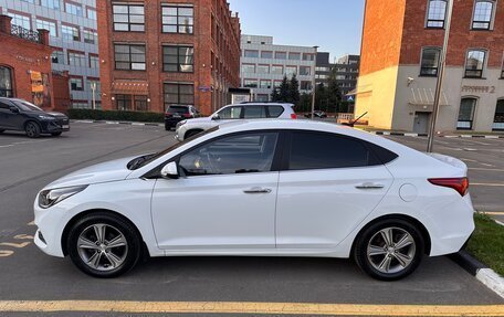 Hyundai Solaris II рестайлинг, 2019 год, 1 800 000 рублей, 4 фотография