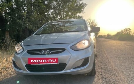 Hyundai Solaris II рестайлинг, 2013 год, 530 000 рублей, 7 фотография