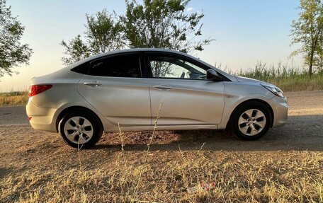 Hyundai Solaris II рестайлинг, 2013 год, 530 000 рублей, 9 фотография